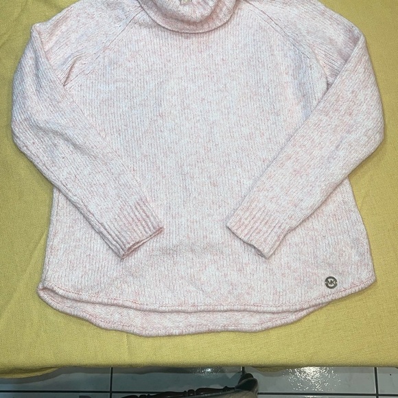 Michael Kors Pink Sweater Size M - Picture 1 of 4